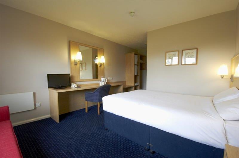 Travelodge Dublin Phoenix Park كاسيلنوك المظهر الخارجي الصورة